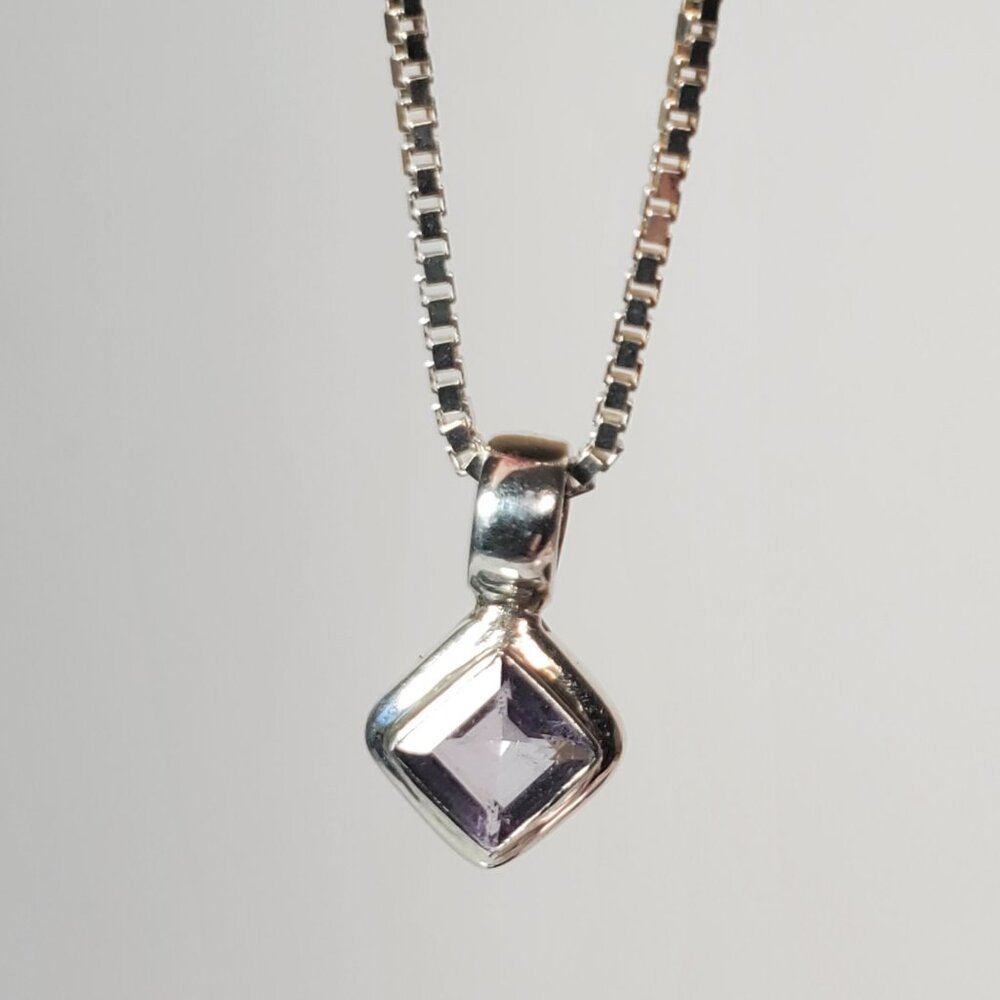 Sterling Silver 925 Necklace with Purple Stone Pendant - Picture 2 of 10